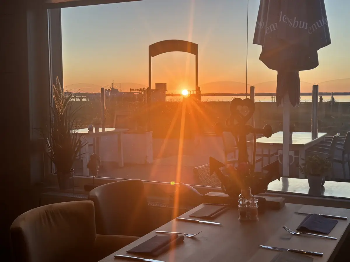 Restaurant Ostsee-Anker bei Sonnenuntergang